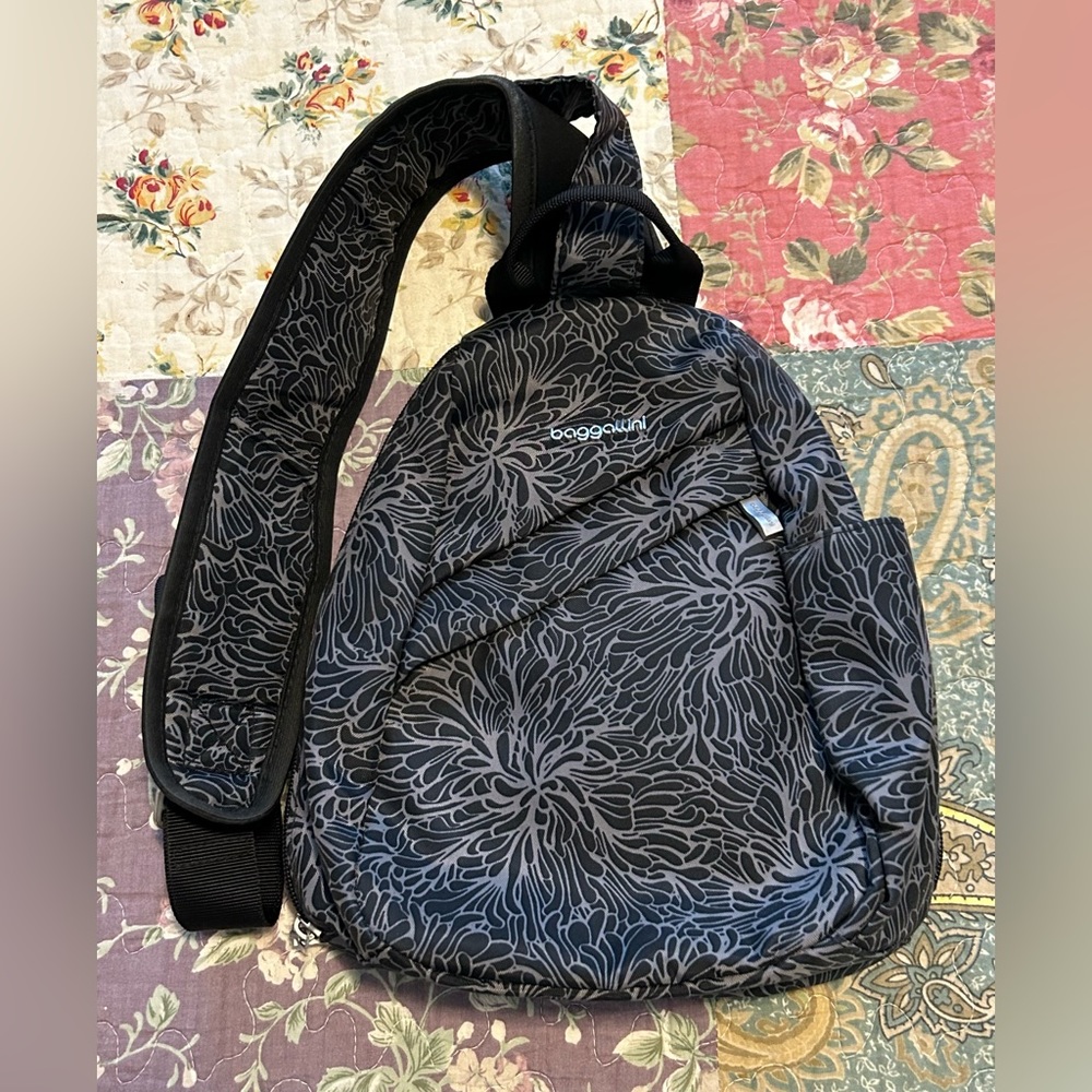 Baggalini Medium Sling Midnight Blossom